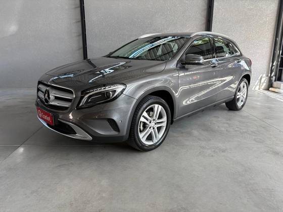 MERCEDES-BENZ GLA 200 1.6 CGI ADVANCE 16V TURBO FLEX 4P AUTOMÁTICO